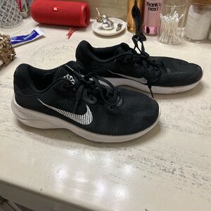 Nike tennis shoes